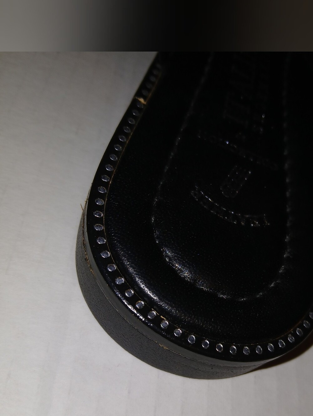 Italian Shoemakers Aniyah Stud Trim Thong Sandals, Leather, Black, Made In Italy - Picture 5 of 6
